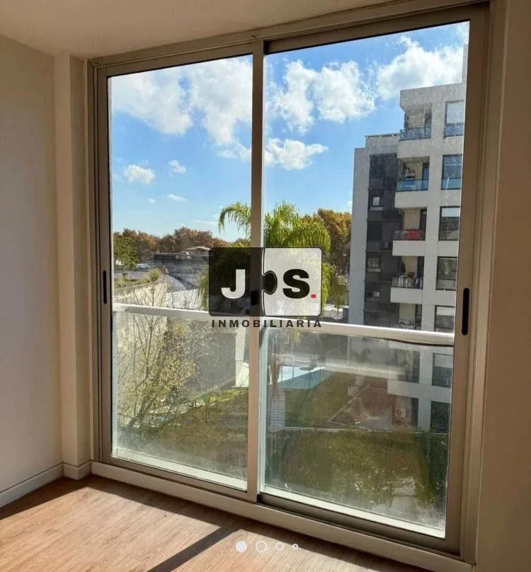 Alquiler Apartamento 2 Dormitorios Tres Cruces con cochera - Imagen 2