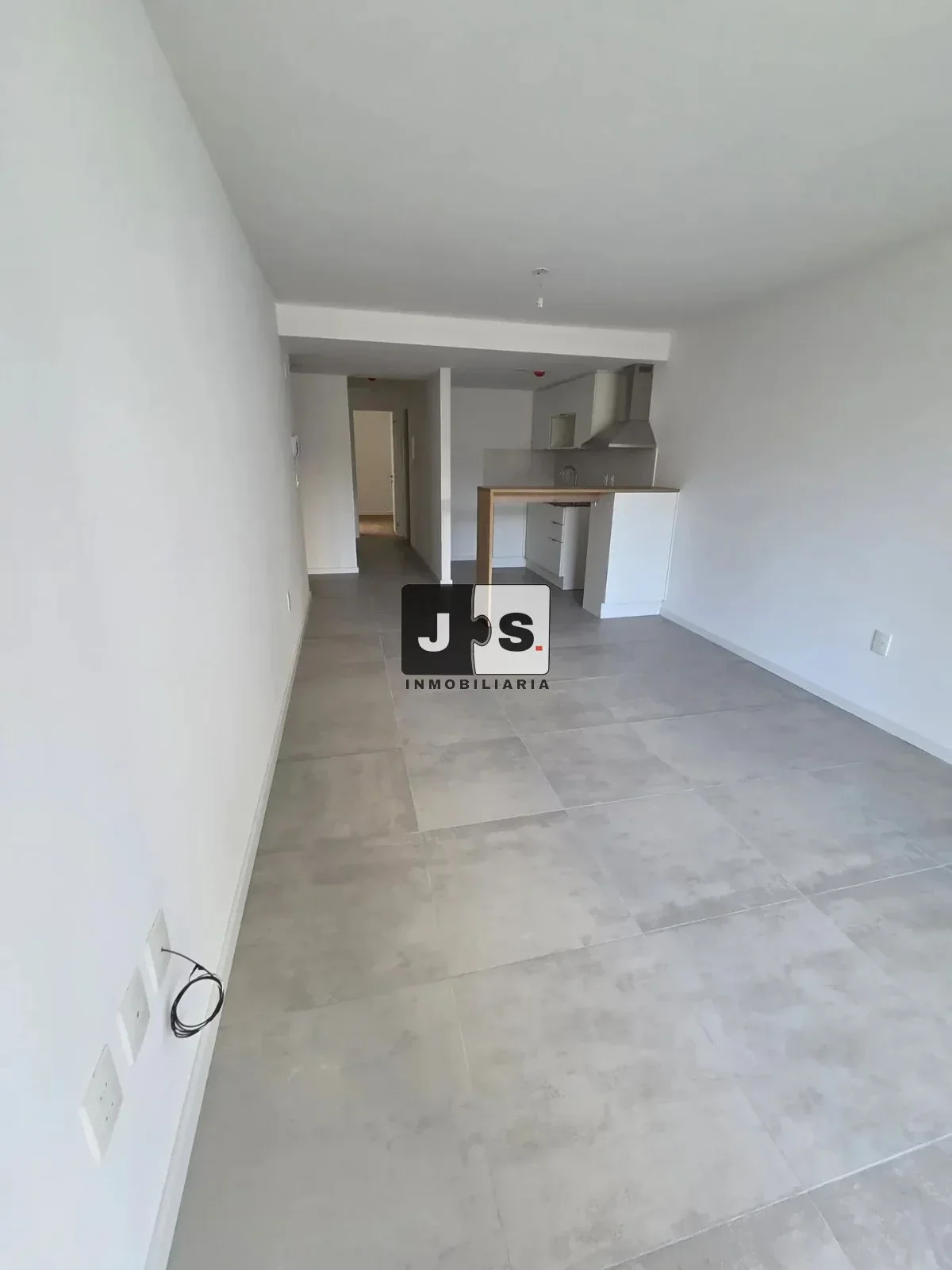 Alquilo Apartamento 2 dormitorios a estrenar con cochera en el Centro - Imagen 1