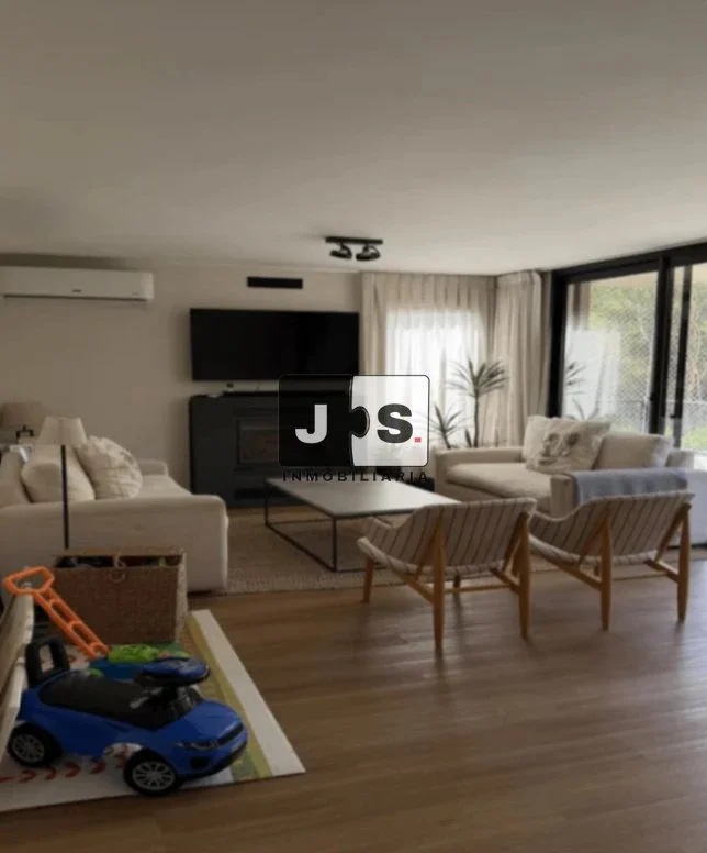 Casa en alquiler c/ cochera en Parque Miramar - Imagen 2