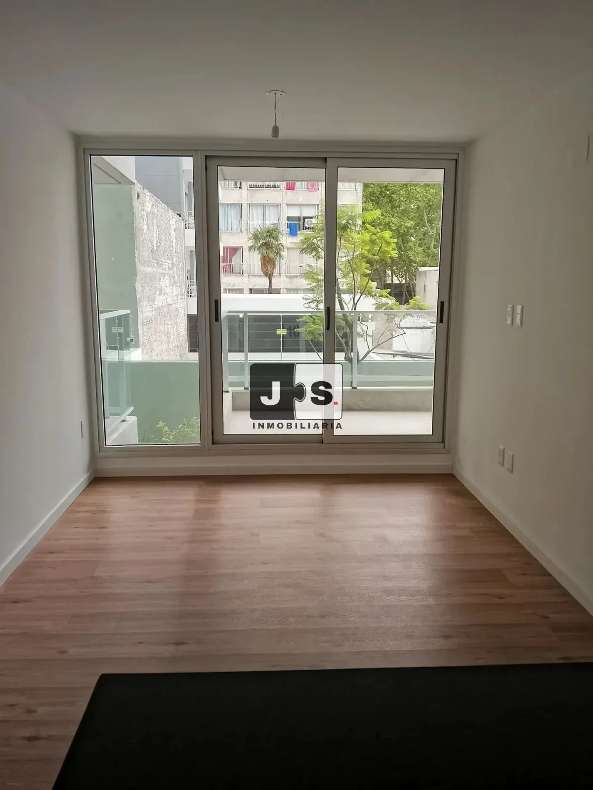 Apartamento en alquiler c/ cochera en Centro - Imagen 1