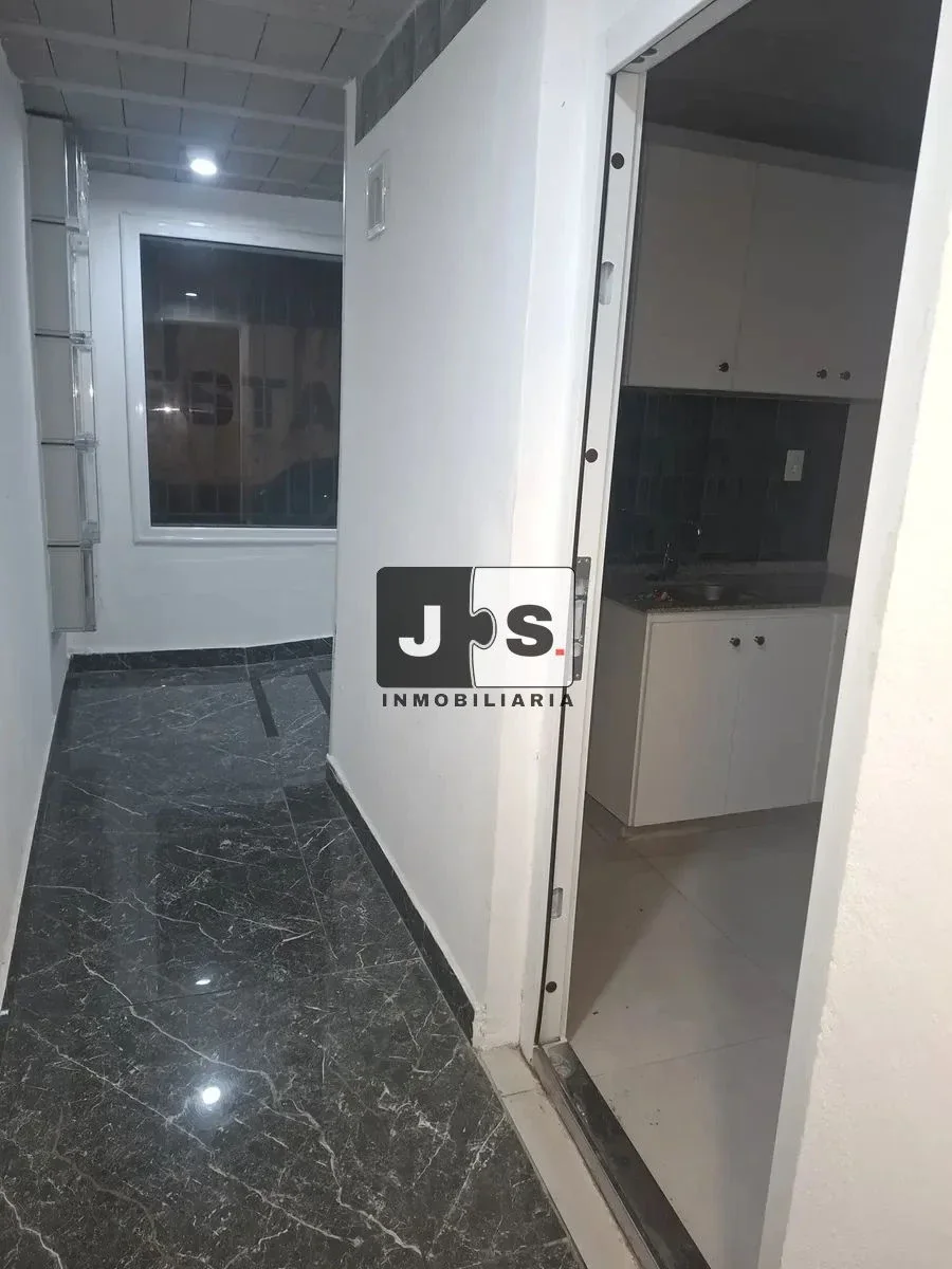 Apartamento en alquiler en Centro - Imagen 3