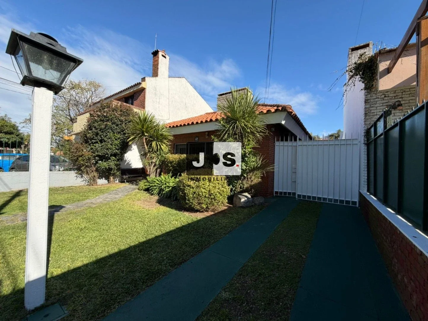 Casa en alquiler c/ cochera en Punta Gorda - Imagen 3