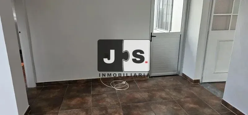 Alquilo apartamento 2 dormitorios en parque Batlle - Imagen 2