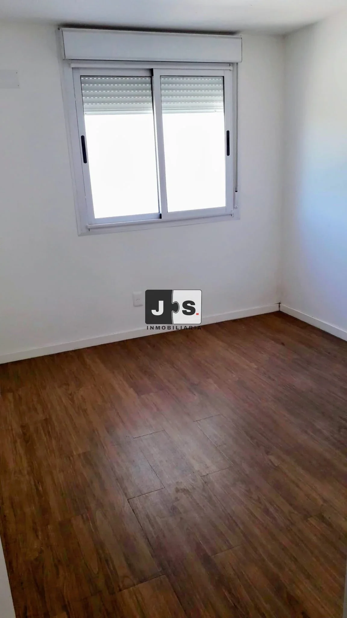 Venta de apartamento de 2 dormitorios en el centro - Imagen 3