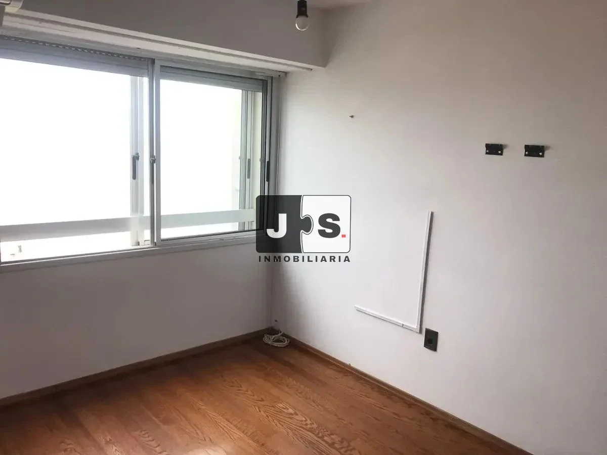 Apartamento en alquiler c/ cochera en Malvin - Imagen 2