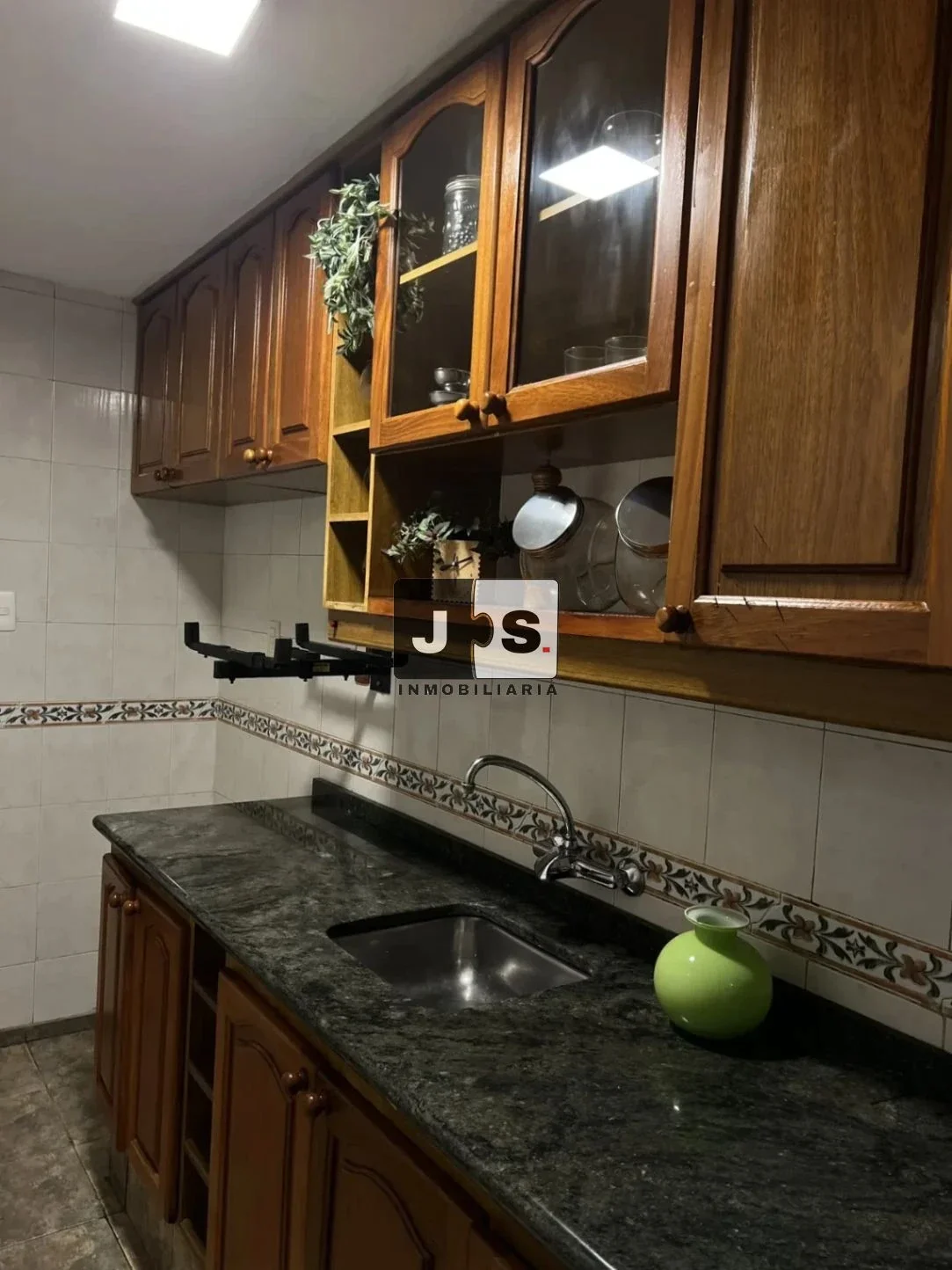Alquilo Apartamento 3 dormitorio Barrio Centro - Imagen 4
