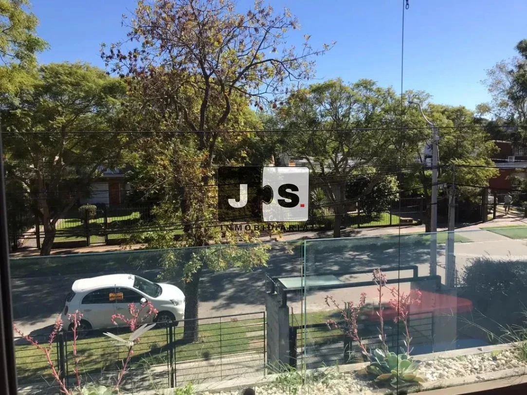 Apartamento en alquiler c/ cochera en Malvin - Imagen 2