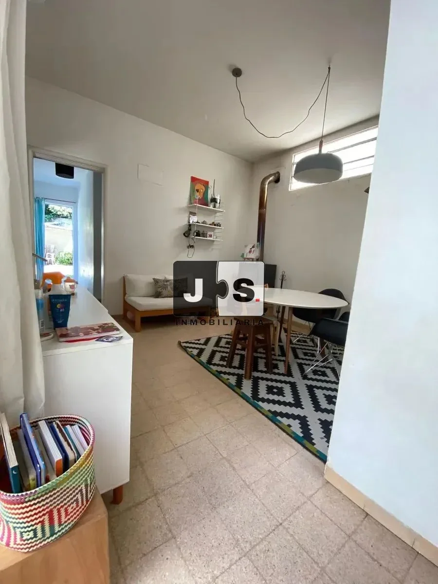 Alquilo Casa 3 dormitorios con patio y garaje Pocitos - Imagen 5