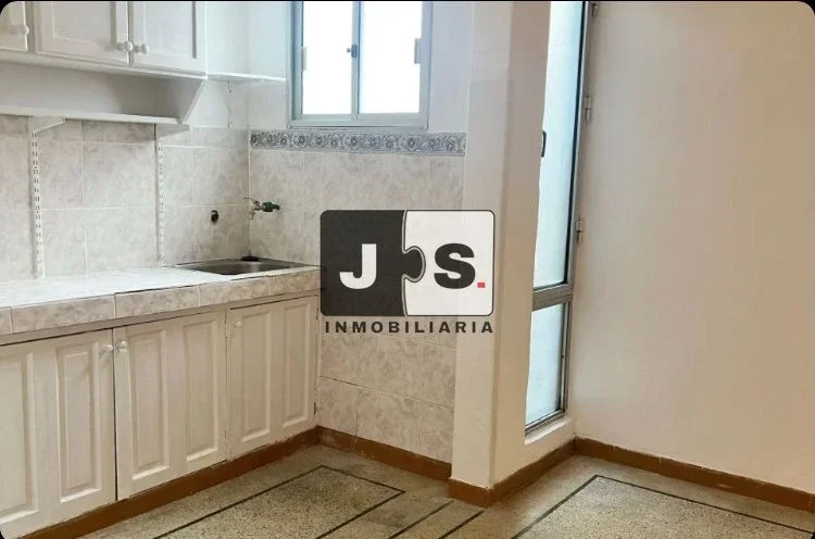 Apartamento en alquiler en Centro - Imagen 3