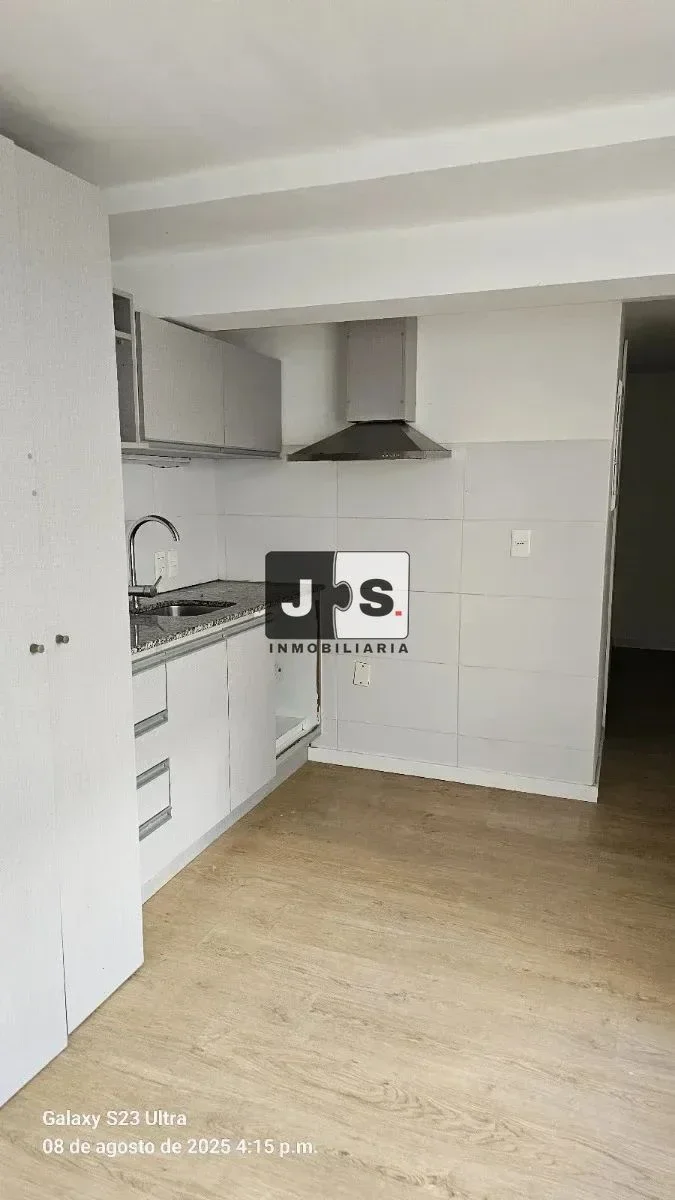 Alquilo Apartamento 2 dormitorios Palermo - Imagen 2