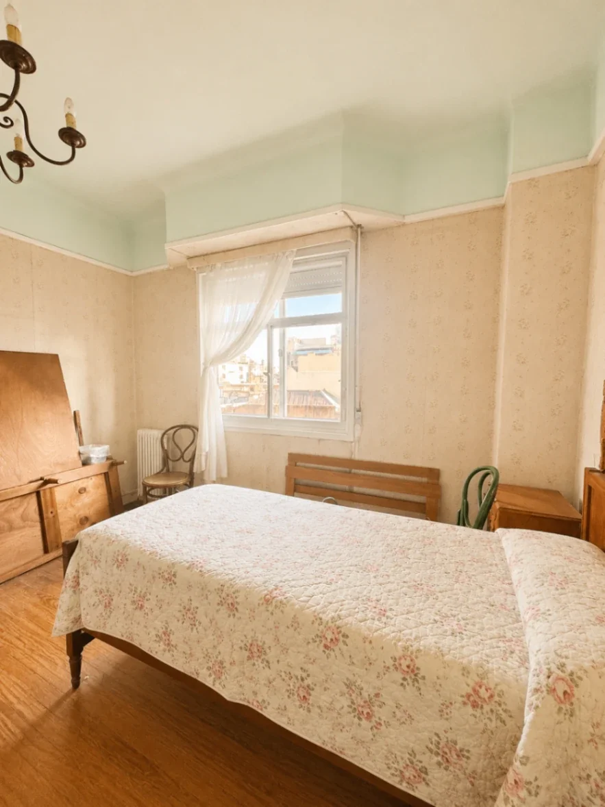 Apartamento en venta 2 dorm y serv. c/ garaje en Ciudad Vieja - Imagen 4
