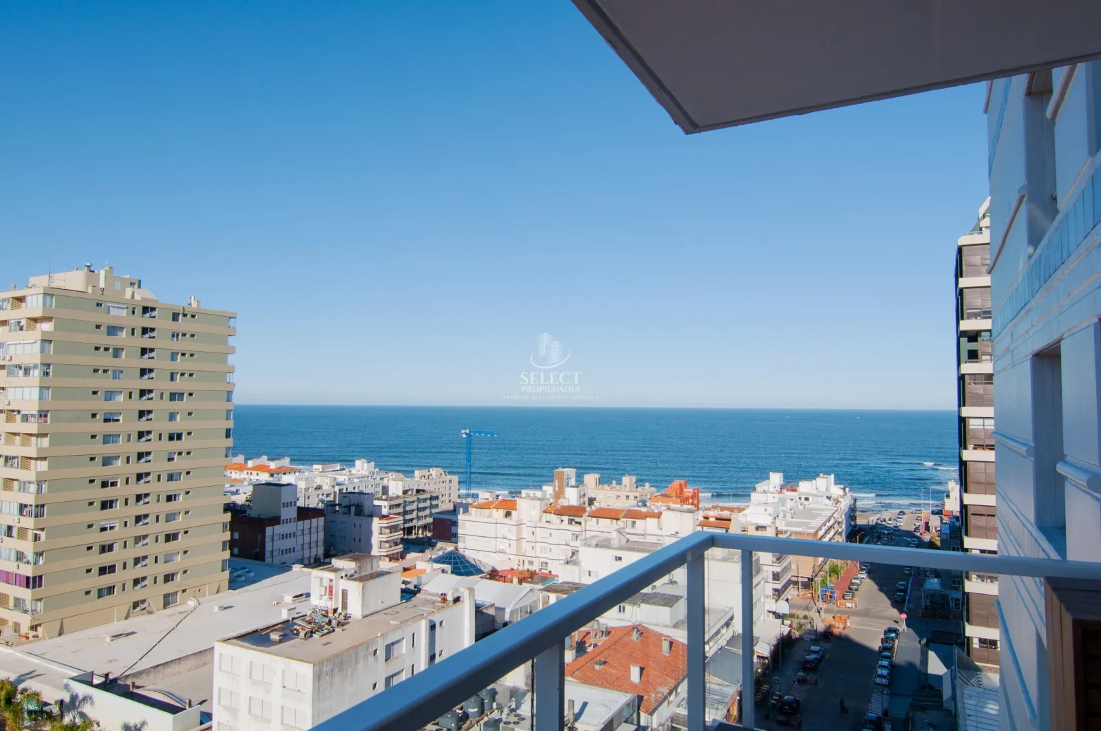 Apartamento en alquiler temporario c/ cochera en Península - Imagen 2