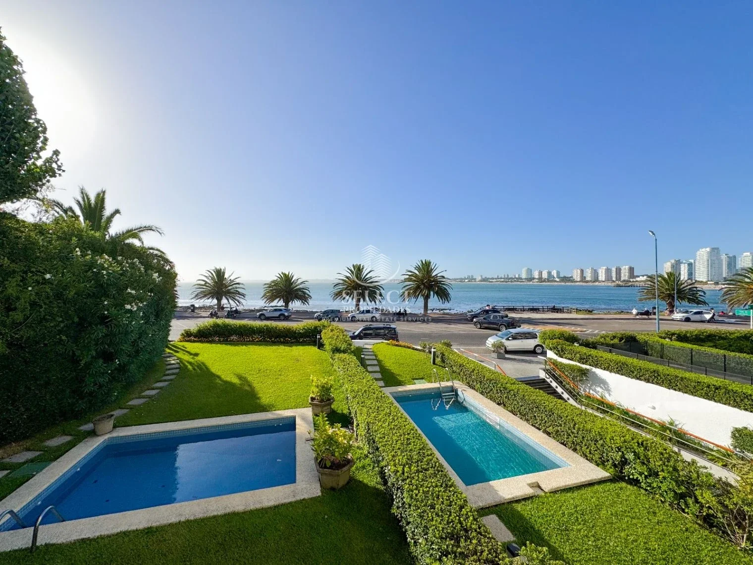 Venta apartamento 4 dormitorios y servicio Punta del Este Amarras del Sol - Imagen 2