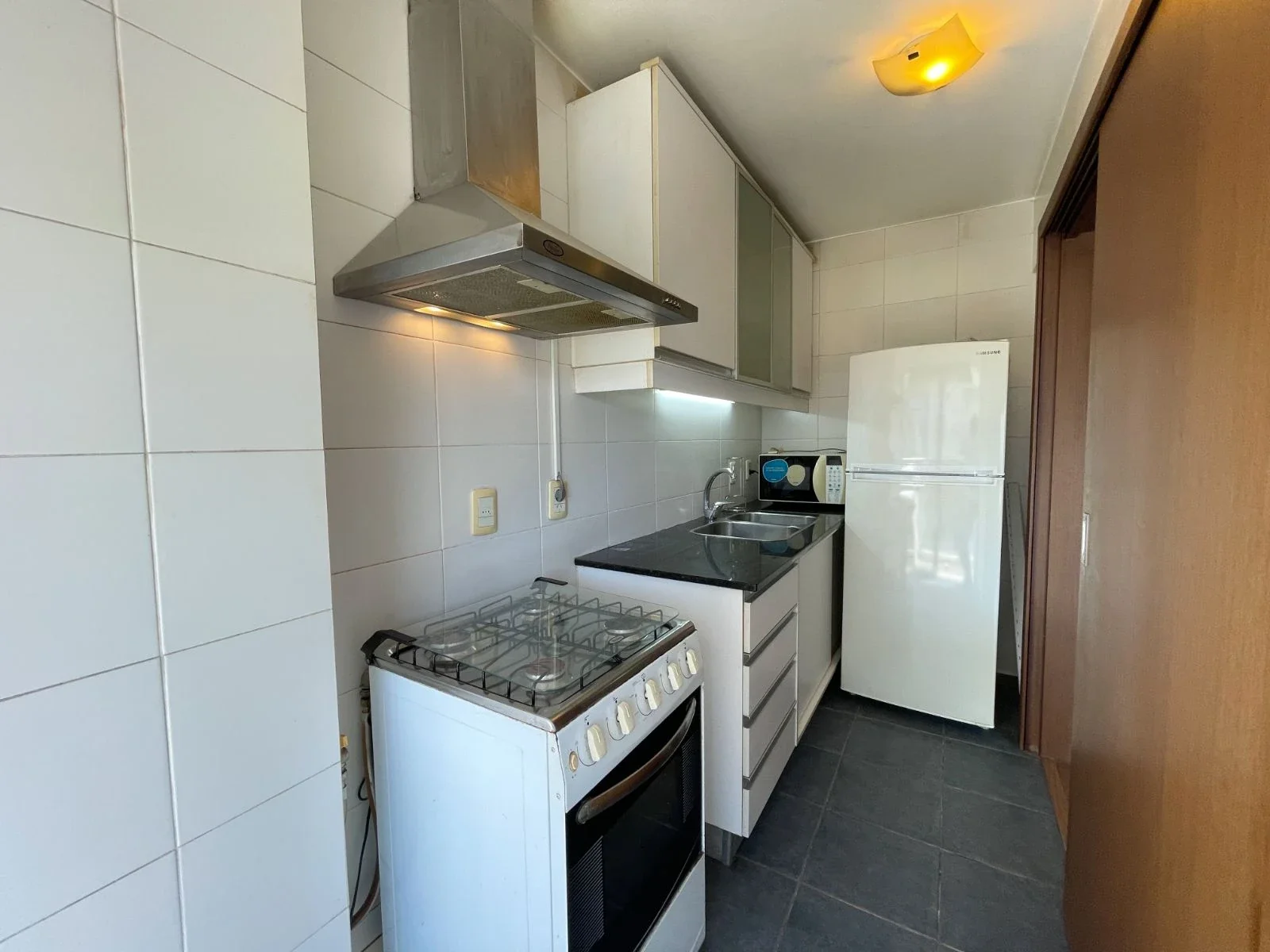 Alquiler amplio Monoambiente con muebles Pocitos - Imagen 5