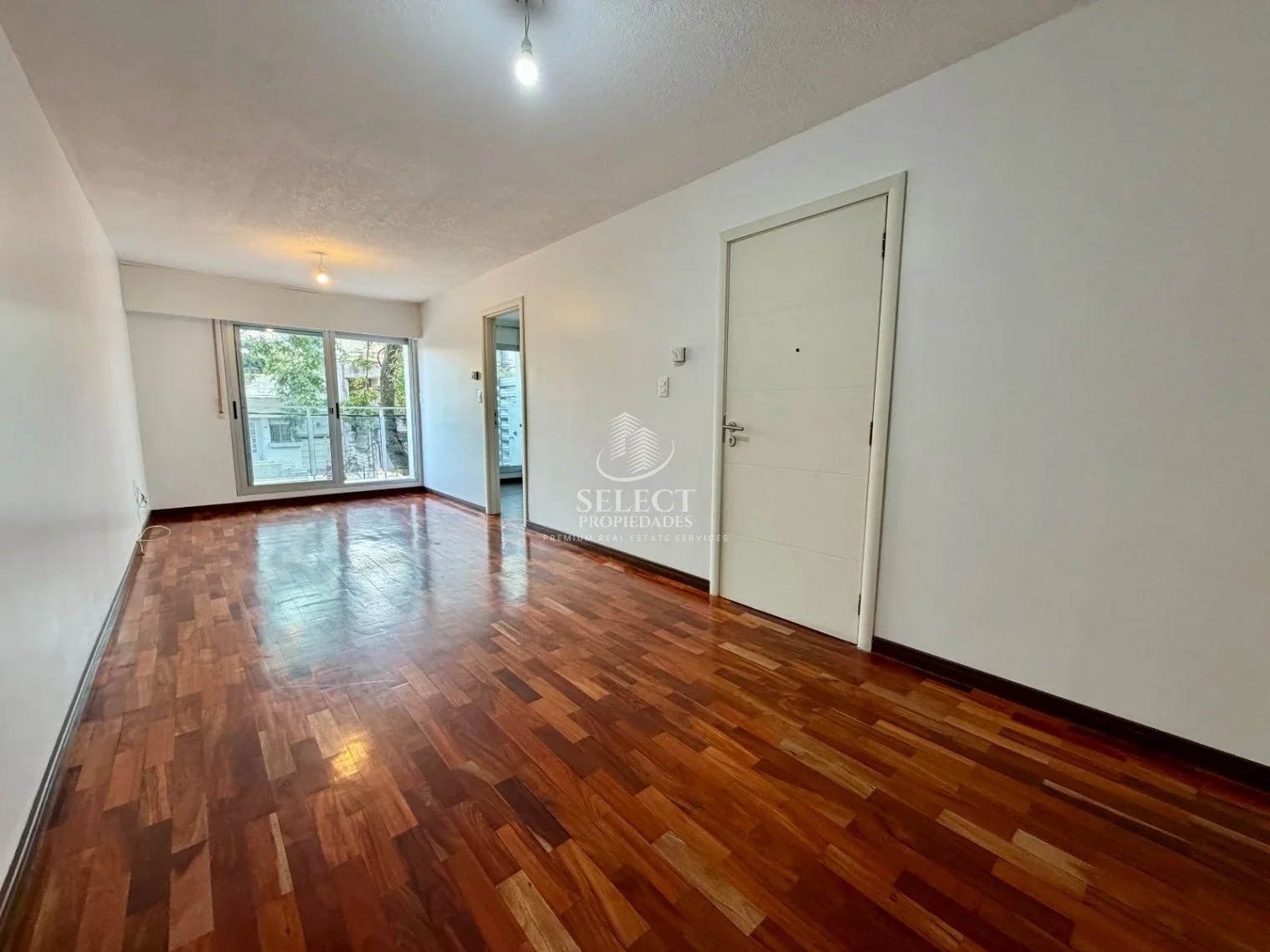 Alquiler apartamento 1 dormitorio Punta Carretas Balcon y patio - Imagen 2