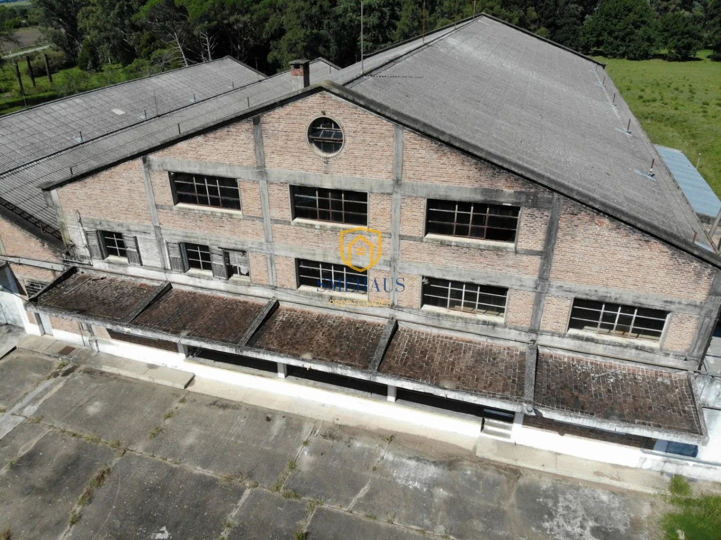 Galpón en alquiler en Canelones con 1000 m2, oficinas, apto y rampa de carga - Imagen 3