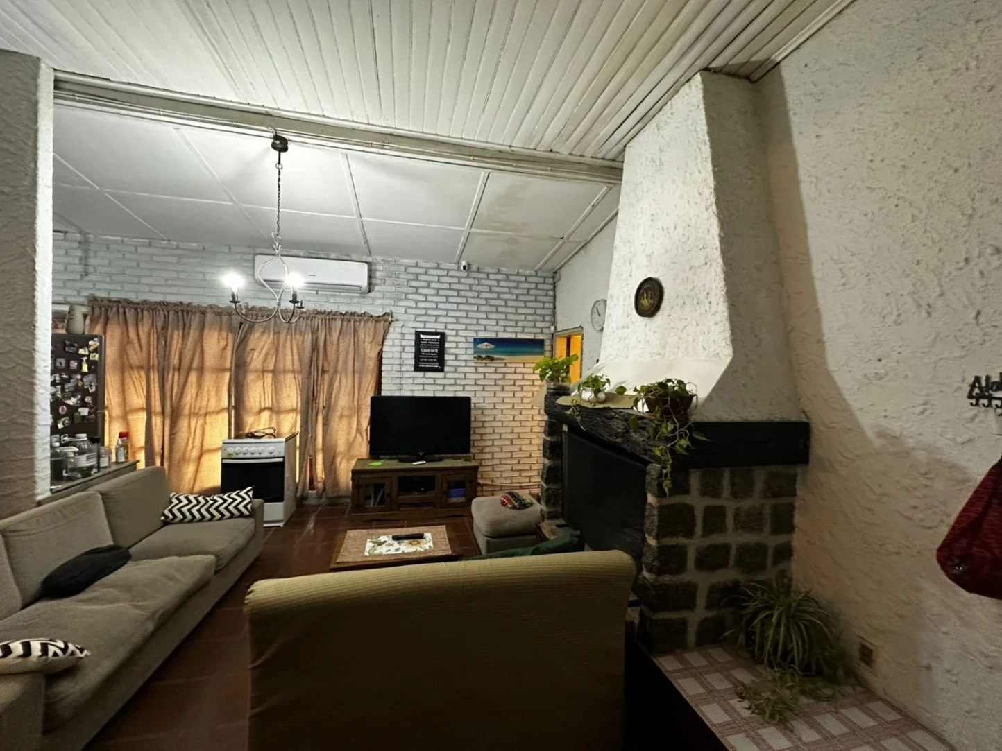 Casa en venta en Canelones con 5 dormitorios y garage a 1 cuadra de Comeca - Imagen 2