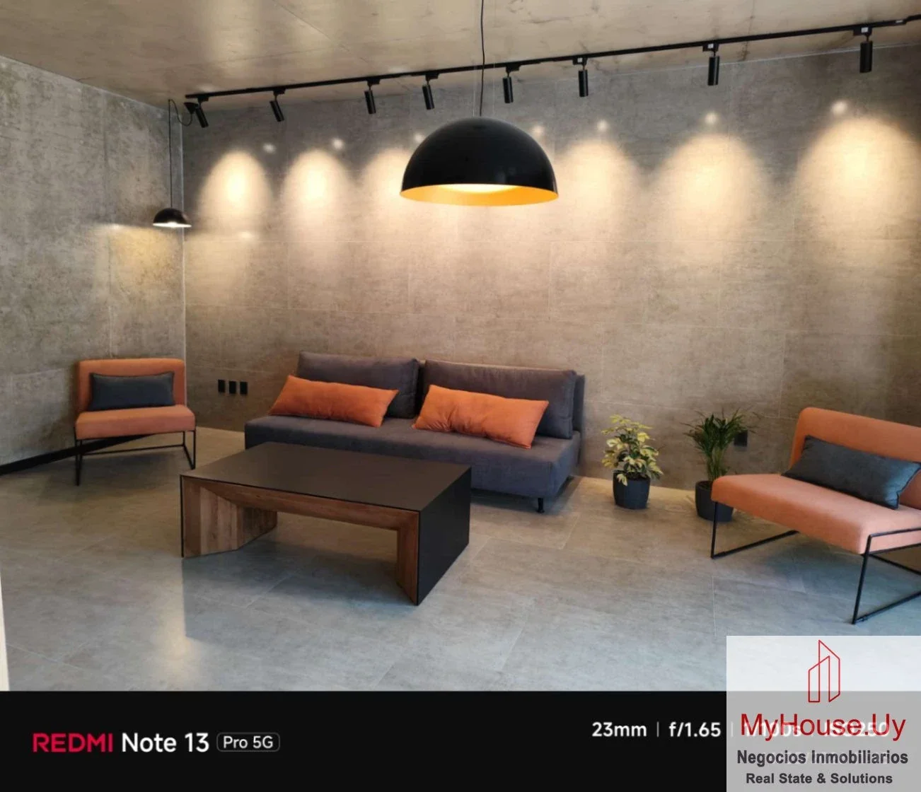 Apartamento en venta en Tres Cruces - Imagen 2