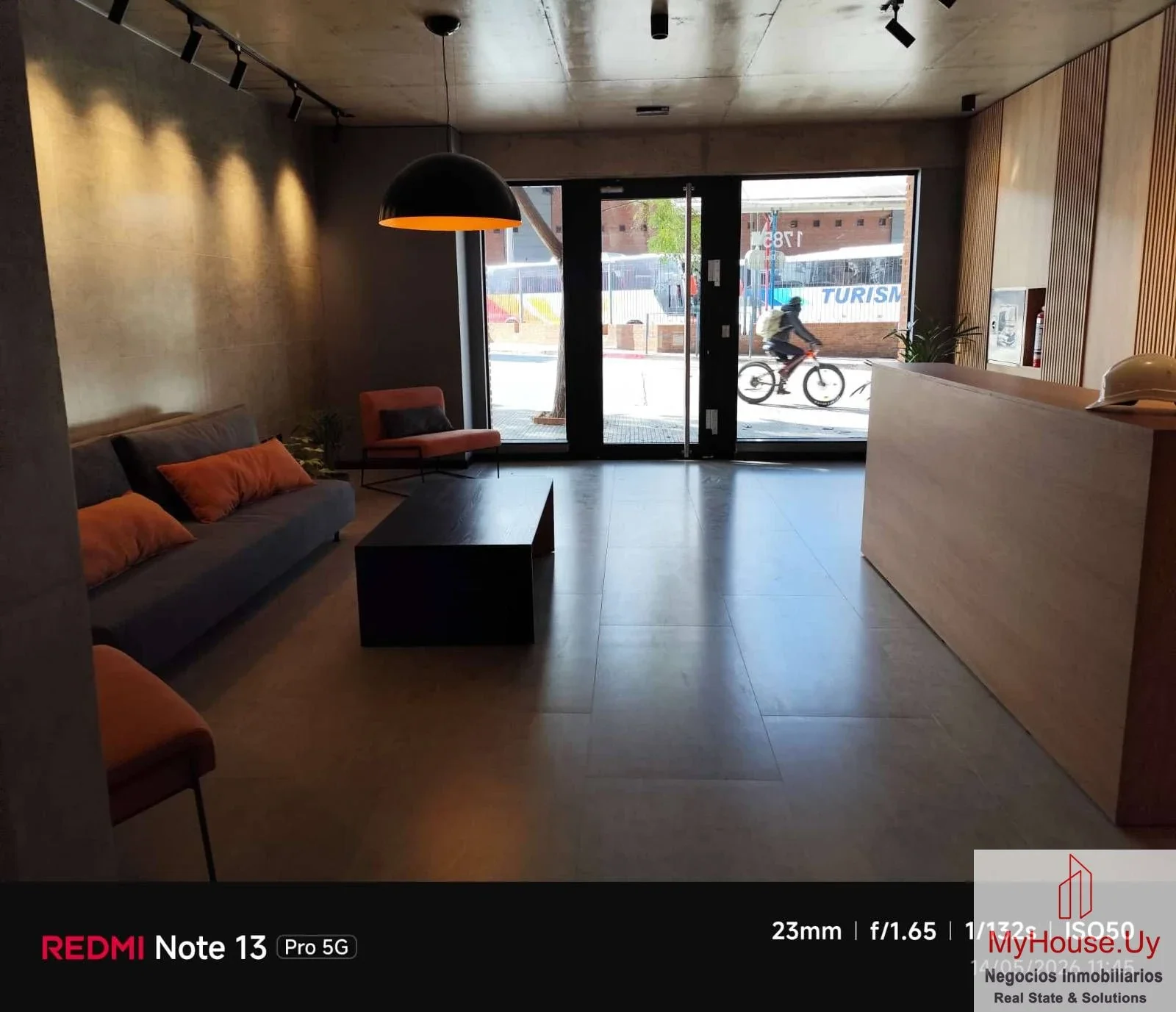 Apartamento en venta en Tres Cruces - Imagen 3