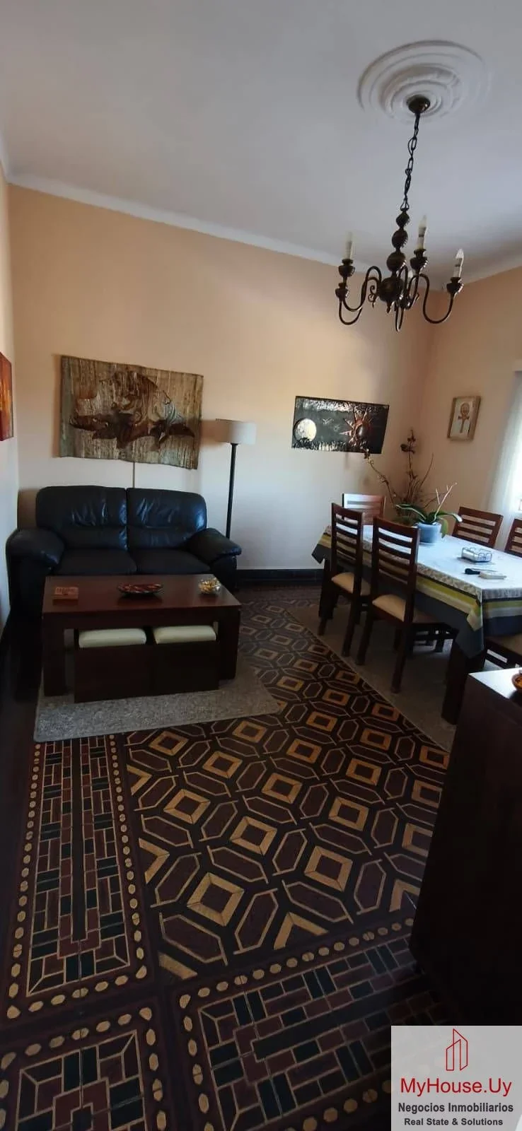 Casa en venta c/ cochera en Prado - Imagen 3