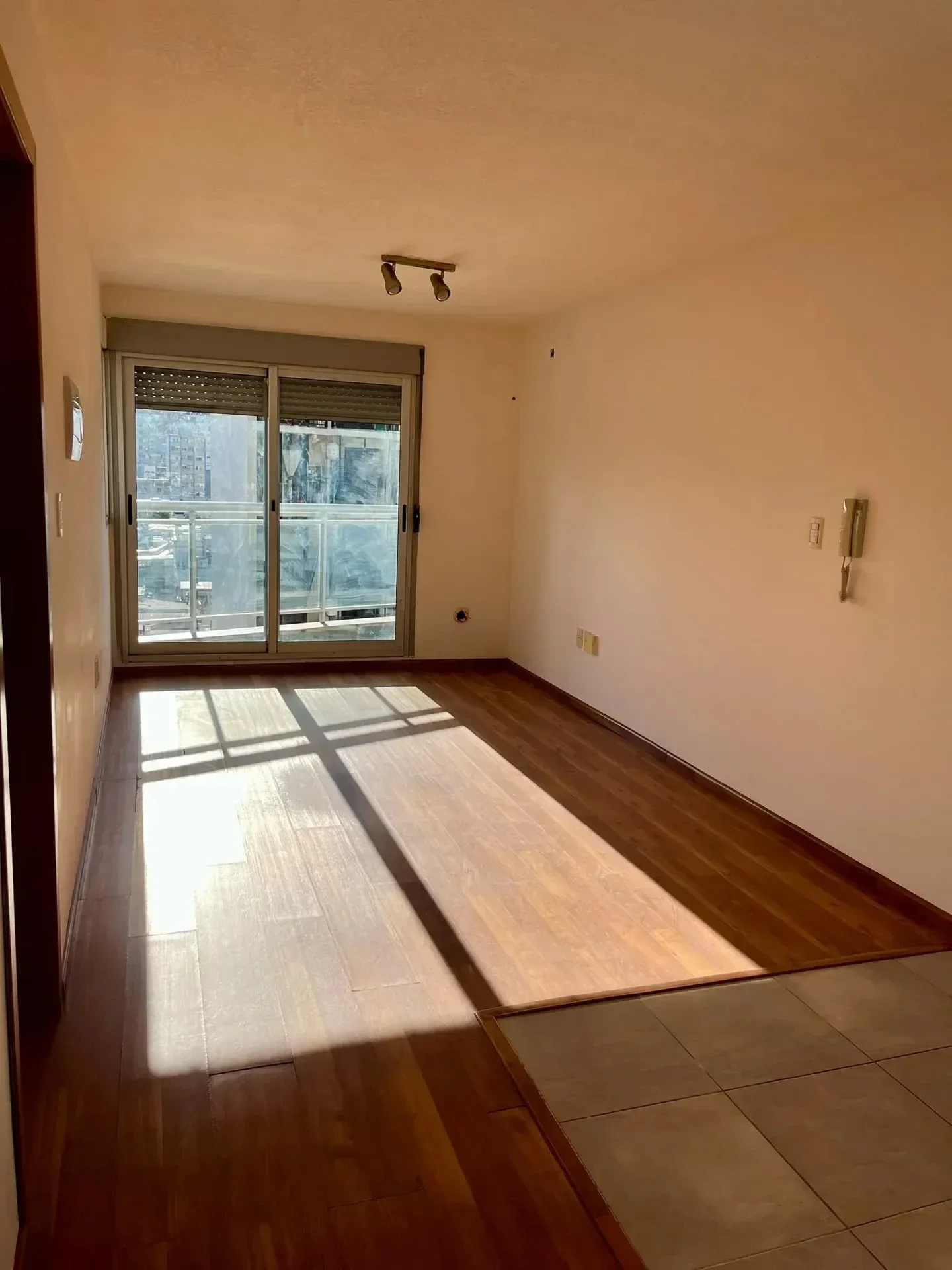 ALQUILER APARTAMENTO UN DORMITORIO EN CORDÓN - Imagen 1
