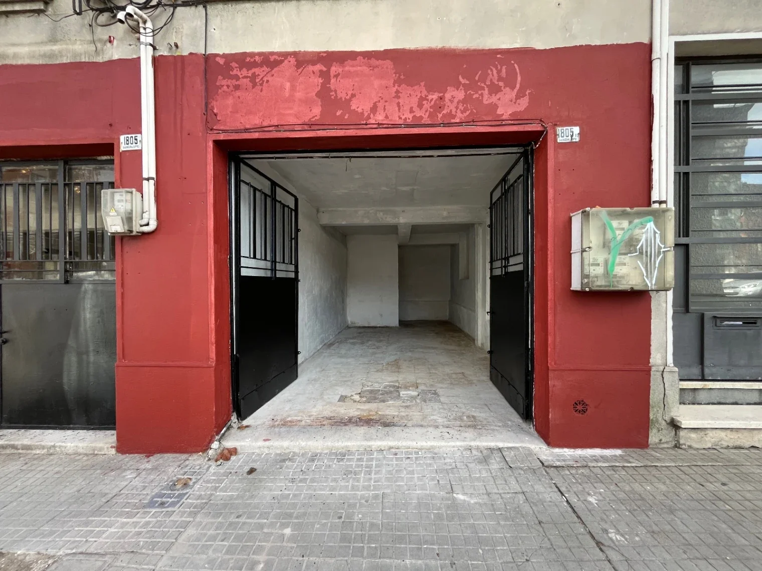 VENTA LOCAL COMERCIAL, OFICINA O DEPÓSITO CON GARAJE EN GOES - Imagen 1