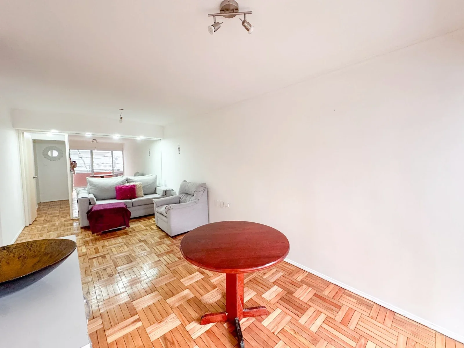 Apartamento de 2 Dormitorios | Patio de Uso Exclusivo | 2 Baños | Balcón - Imagen 2