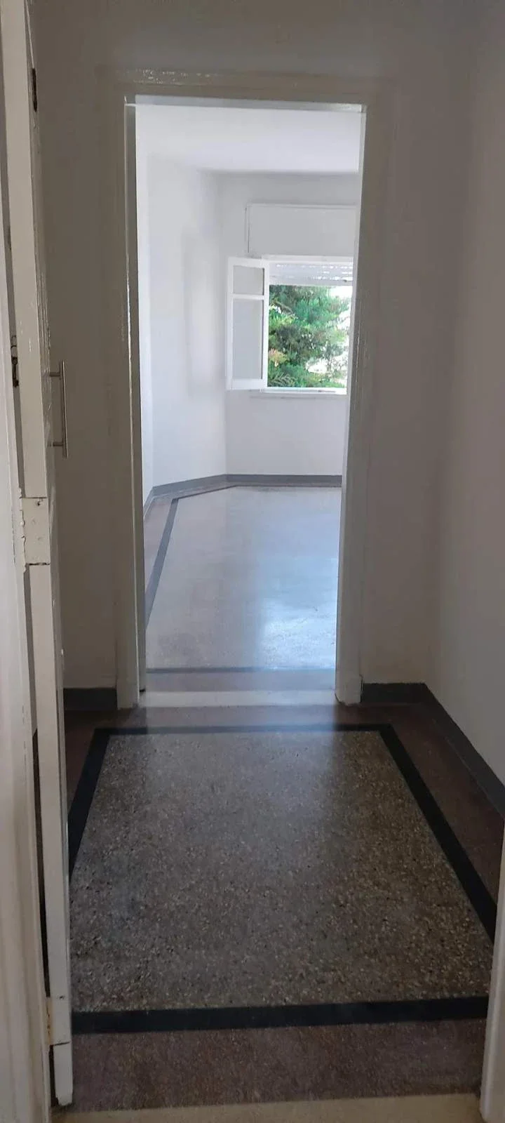 ALQUILER APARTAMENTO DOS DORMITORIOS, BALCÓN AL FRENTE EN BUCEO - Imagen 5