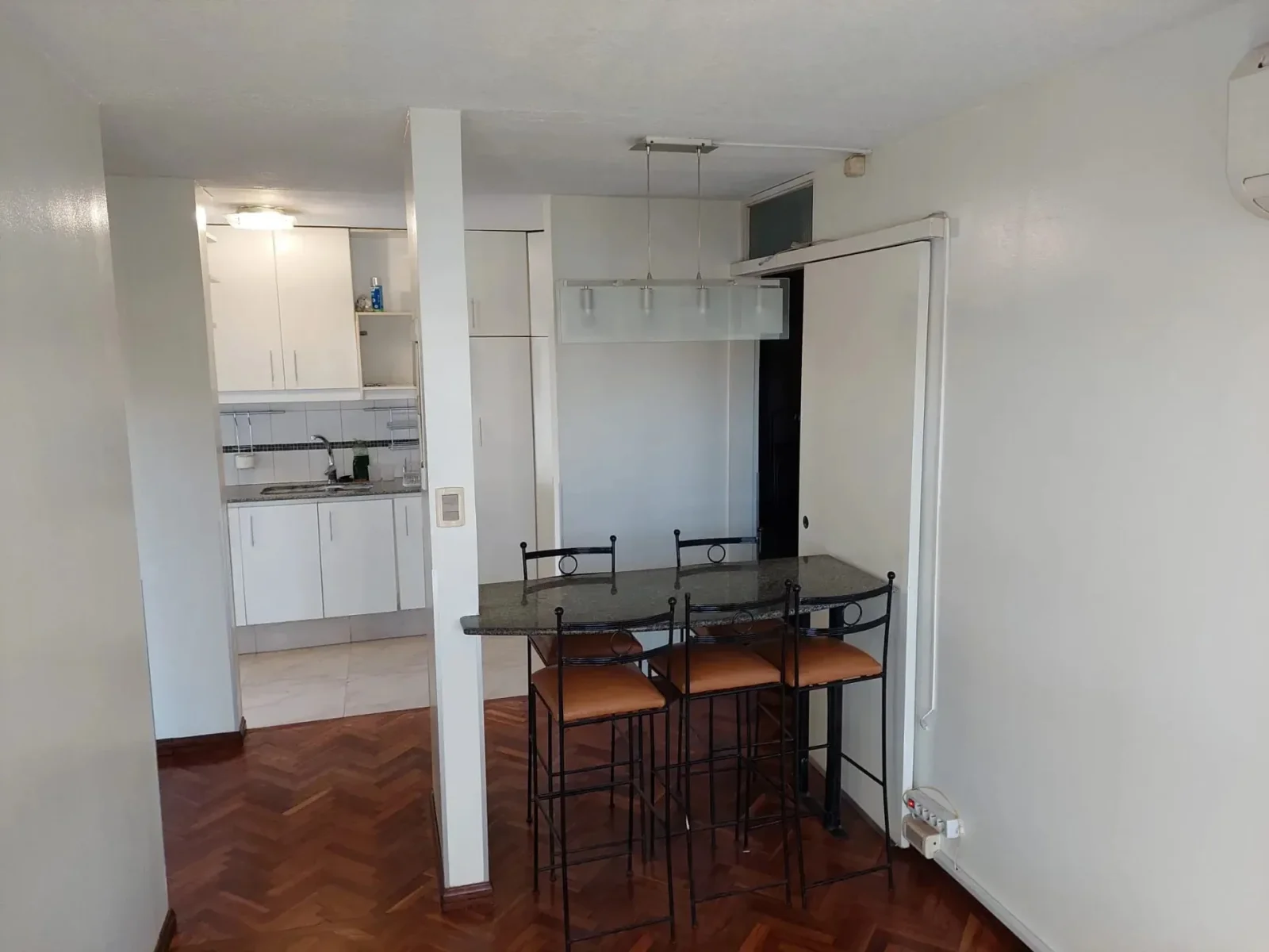 ALQUILER APARTAMENTO 3 DORMITORIOS, 2 BAÑOS EN TRES CRUCES - Imagen 2
