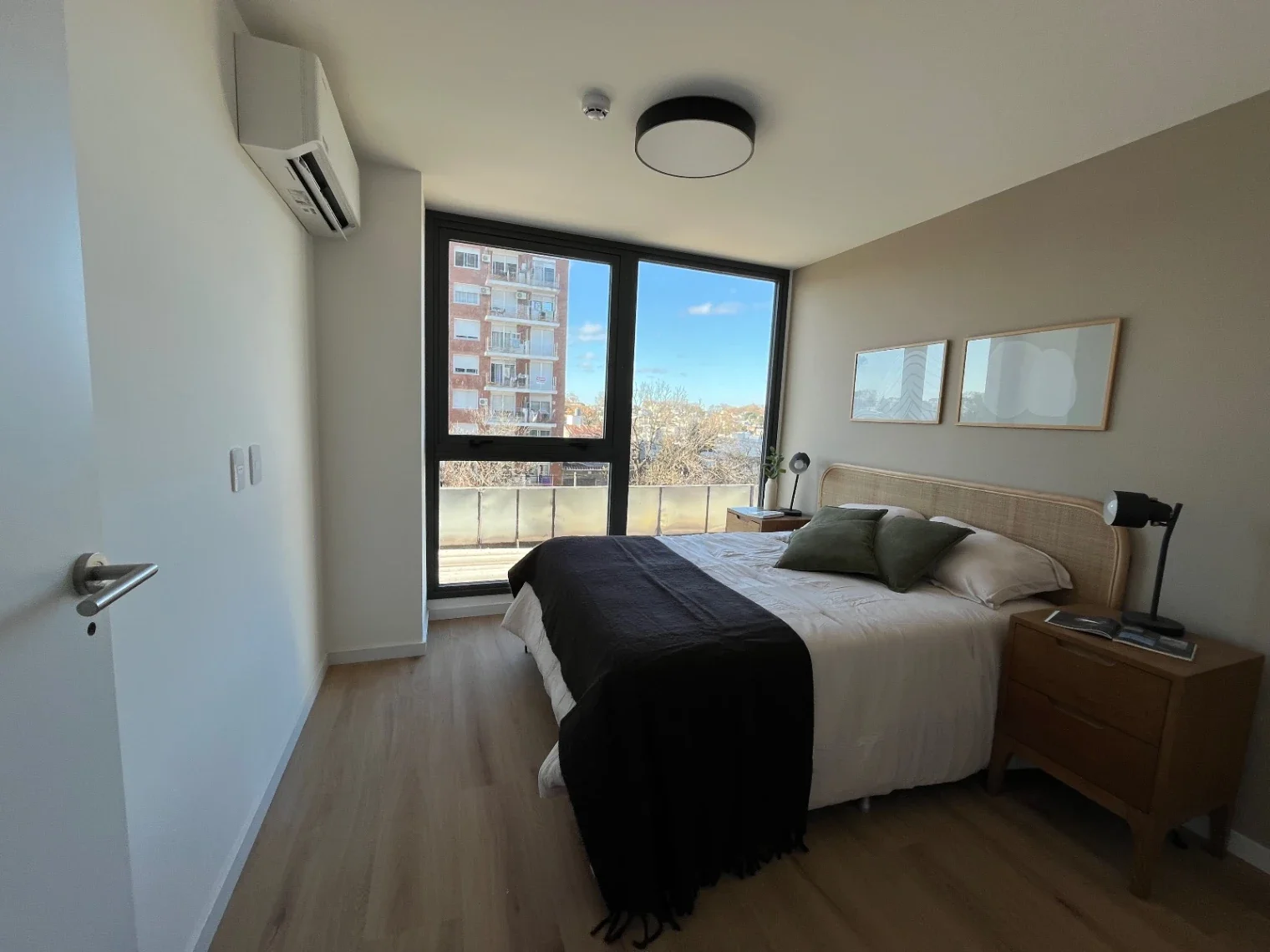 VENTA APARTAMENTO UN DORMITORIO AMPLIA TERRAZA  DESCUENTO 7 %  SEPTIEMBRE - Imagen 4