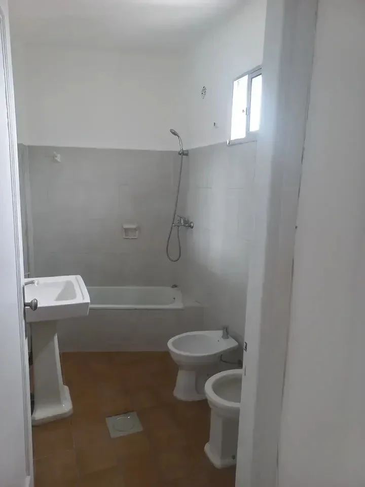 Apartamento en alquiler en La Blanqueada - Imagen 4