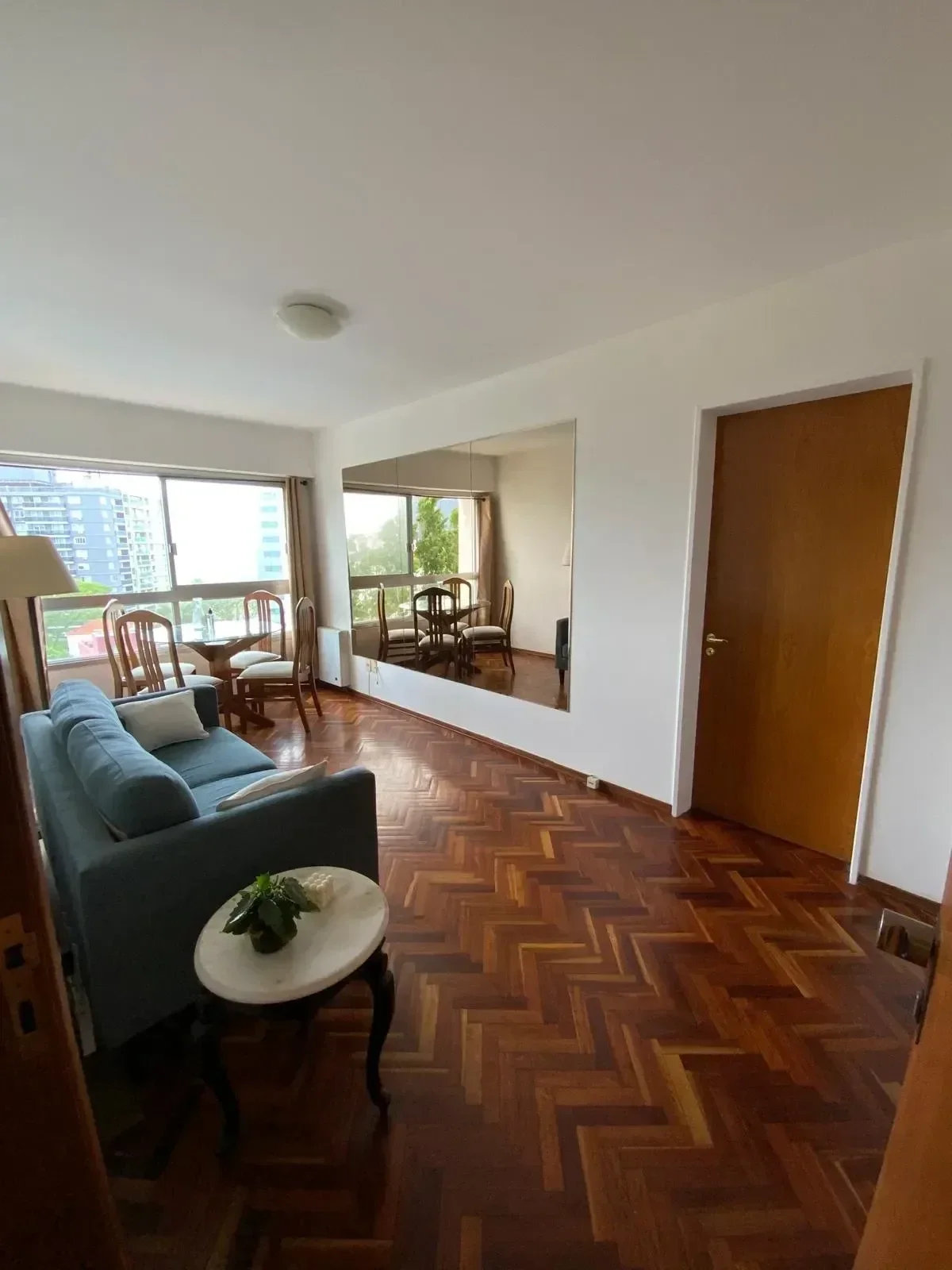Apartamento en alquiler c/ cochera en Punta Carretas - Imagen 1