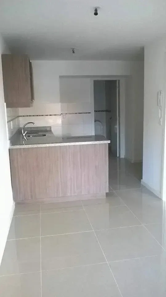 ALQUILER APARTAMENTO UN DORMITORIO EN EL CENTRO - Imagen 1