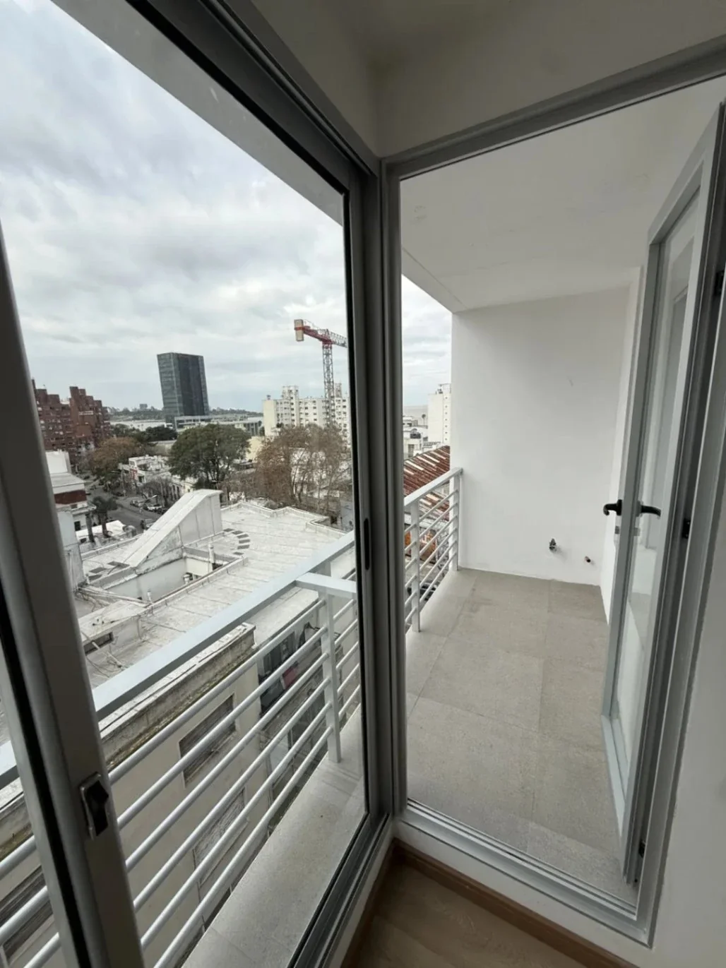 ALQUILER APARTAMENTO UN DORMITORIO, GARAJE EN AV. GONZALO RAMÍREZ BARRIO SUR - Imagen 5