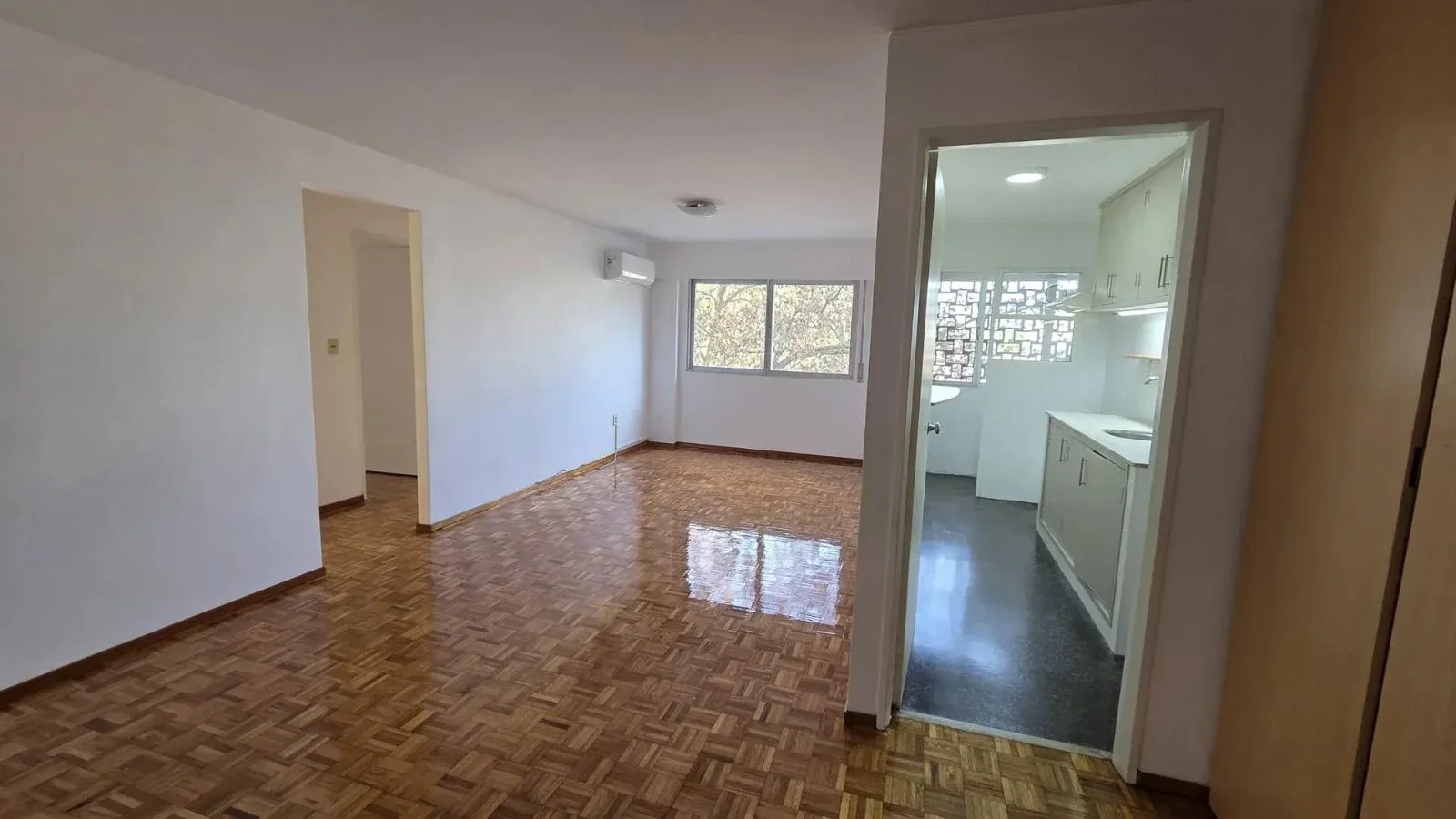 ALQUILER APARTAMENTO 2 DORMITORIOS, GARAJE EN TRES CRUCES - Imagen 1