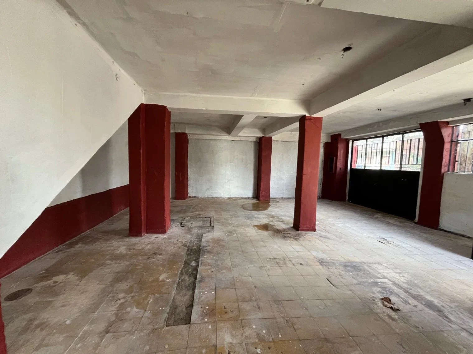 VENTA LOCAL COMERCIAL, OFICINA O DEPÓSITO CON GARAJE EN GOES - Imagen 3