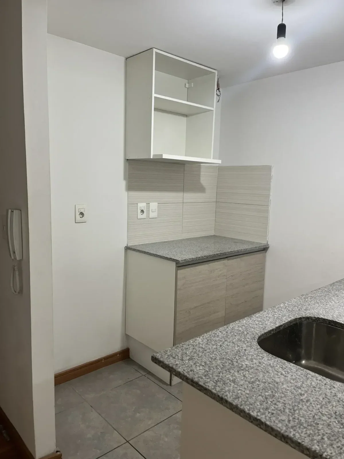 Monoambiente con Balcon / Cordon - Imagen 3