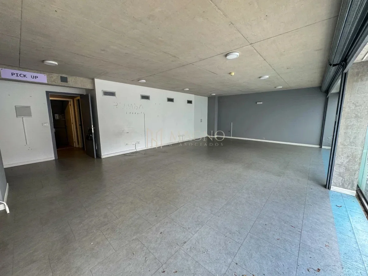 Local Comercial En Alquiler Golf - Imagen 3