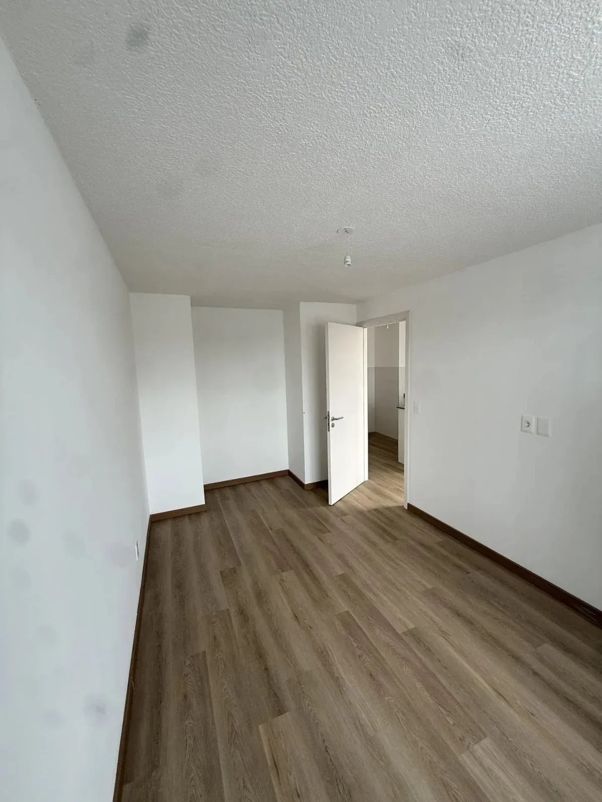 ALQUILER APARTAMENTO UN DORMITORIO, GARAJE EN AV. GONZALO RAMÍREZ BARRIO SUR - Imagen 3
