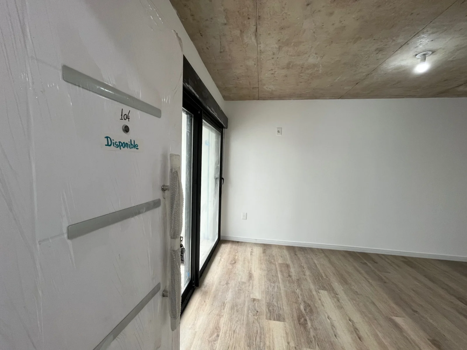 VENTA APARTAMENTO A ESTRENAR 2 DORMITORIOS - Imagen 1