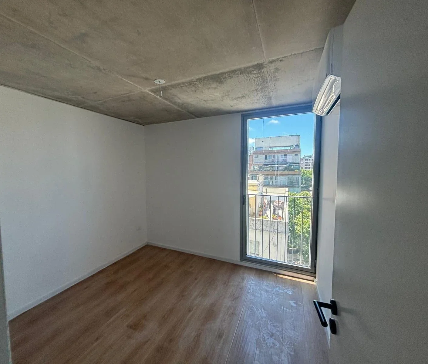 ALQUILER APARTAMENTO DOS DORMITORIOS, 2 BAÑOS, BALCÓN, PISCINA CENTRO - Imagen 4