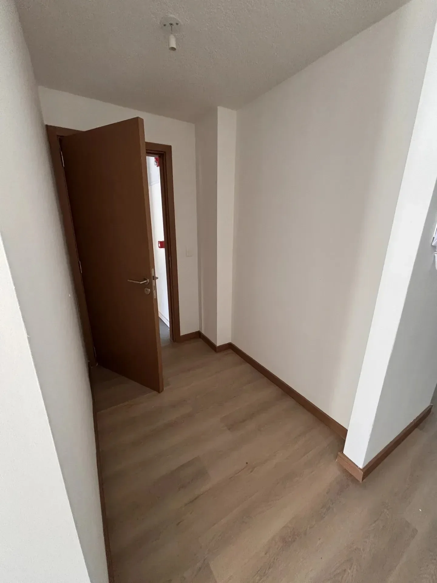 ALQUILER APARTAMENTO UN DORMITORIO A ESTRENAR - Imagen 3