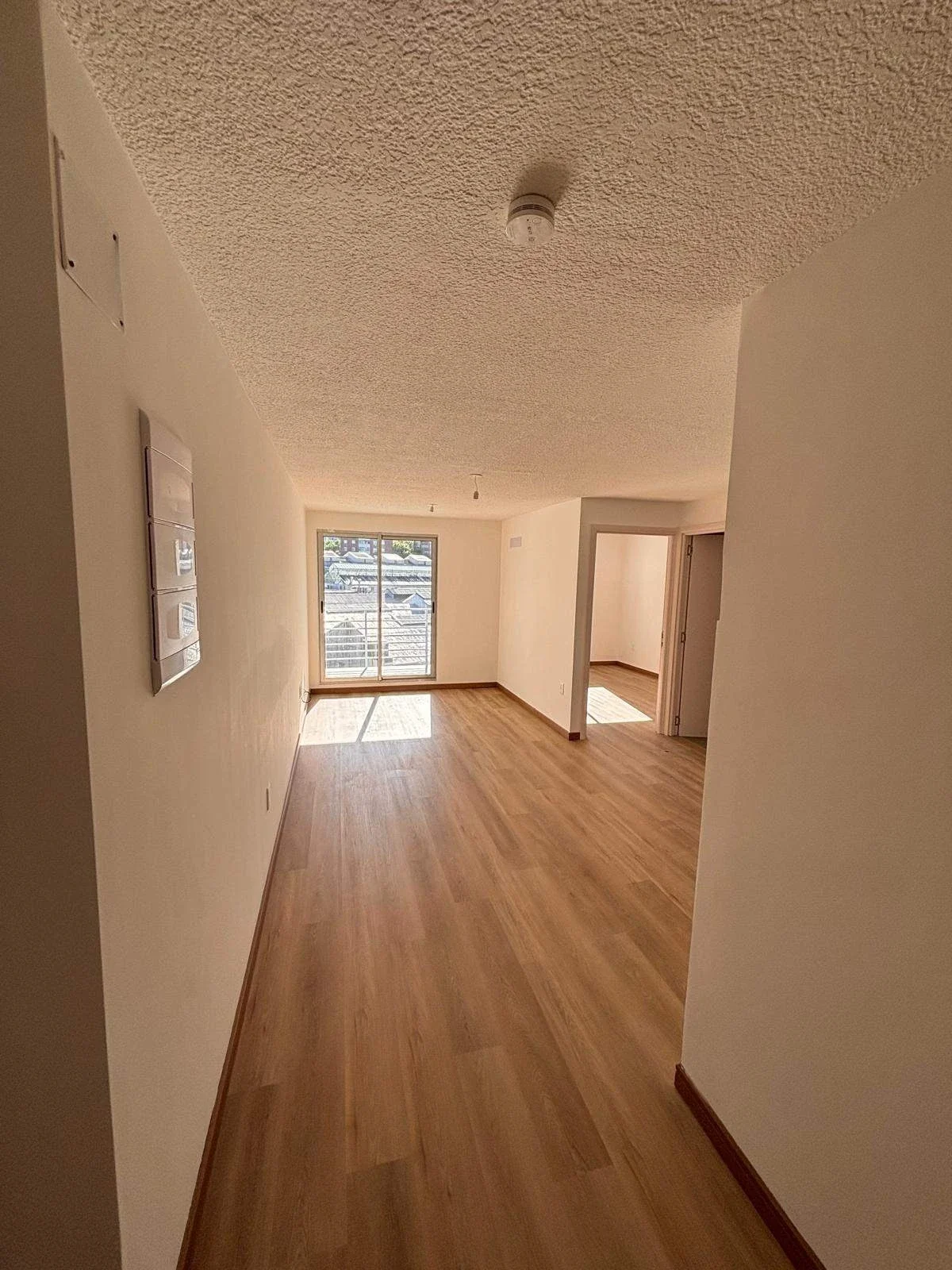 ALQUILER APARTAMENTO UN DORMITORIO A ESTRENAR - Imagen 1