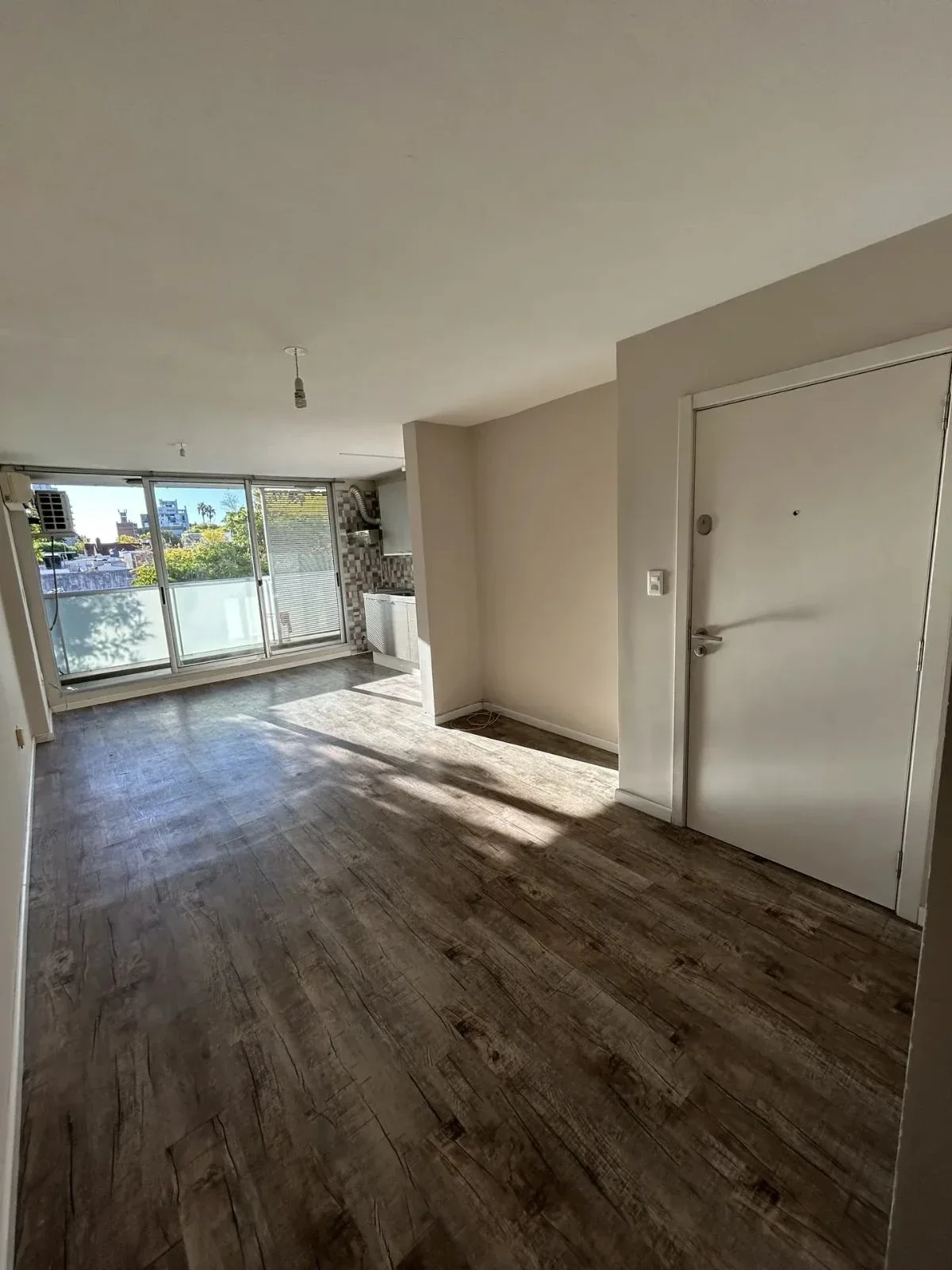ALQUILER APARTAMENTO DOS DORMITORIOS, GARAJE EN LA BLANQUEADA - Imagen 3