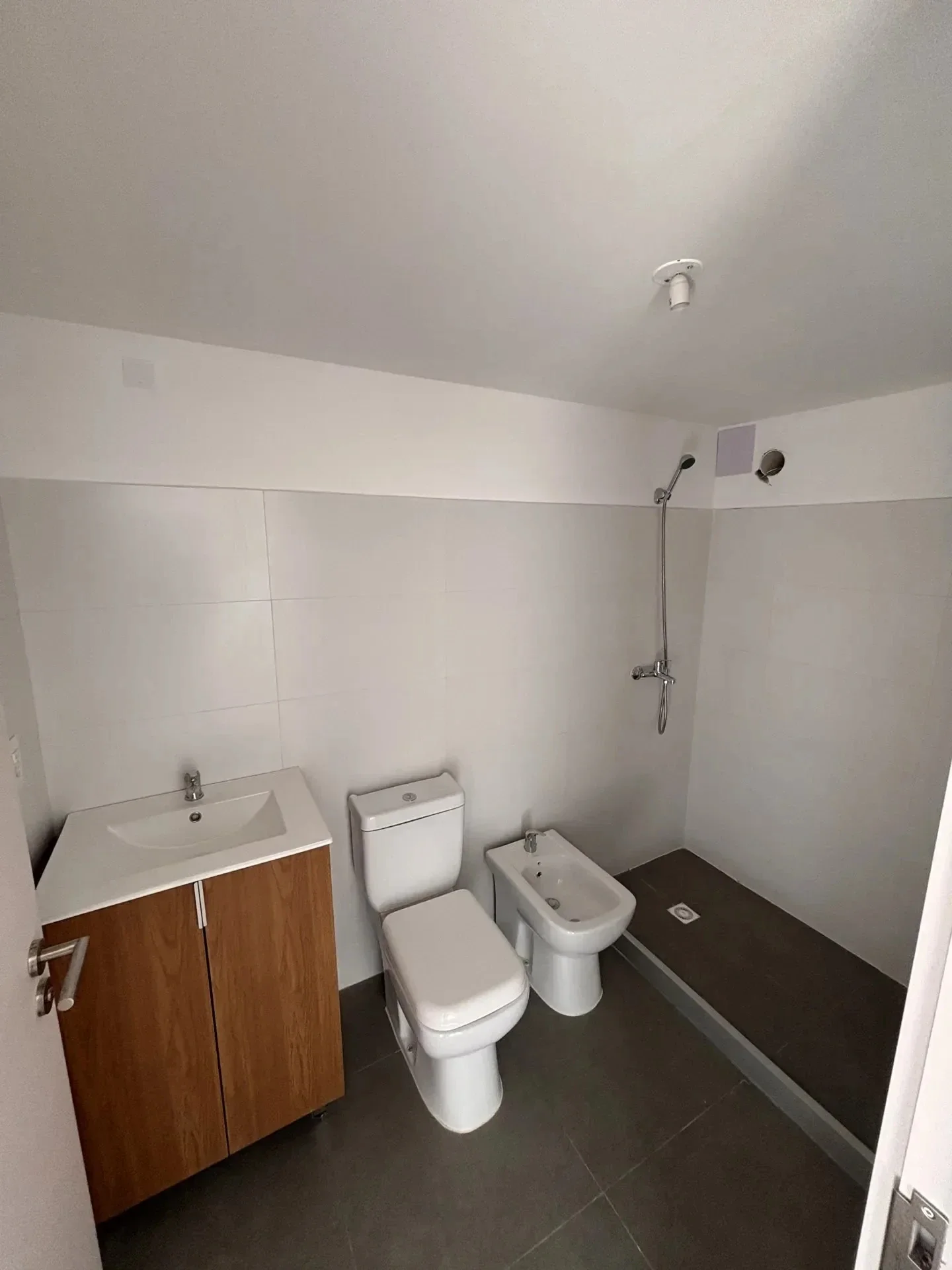 ALQUILER APARTAMENTO UN DORMITORIO A ESTRENAR - Imagen 4
