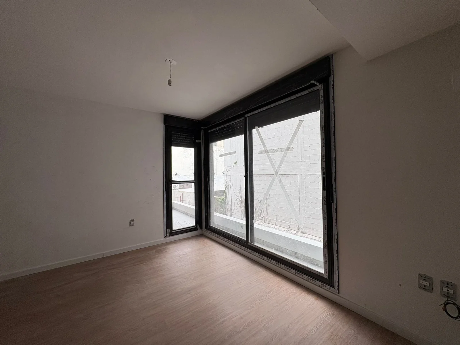 VENTA APARTAMENTO A ESTRENAR 2 DORMITORIOS, BALCÓN EN CORDÓN SUR - Imagen 1