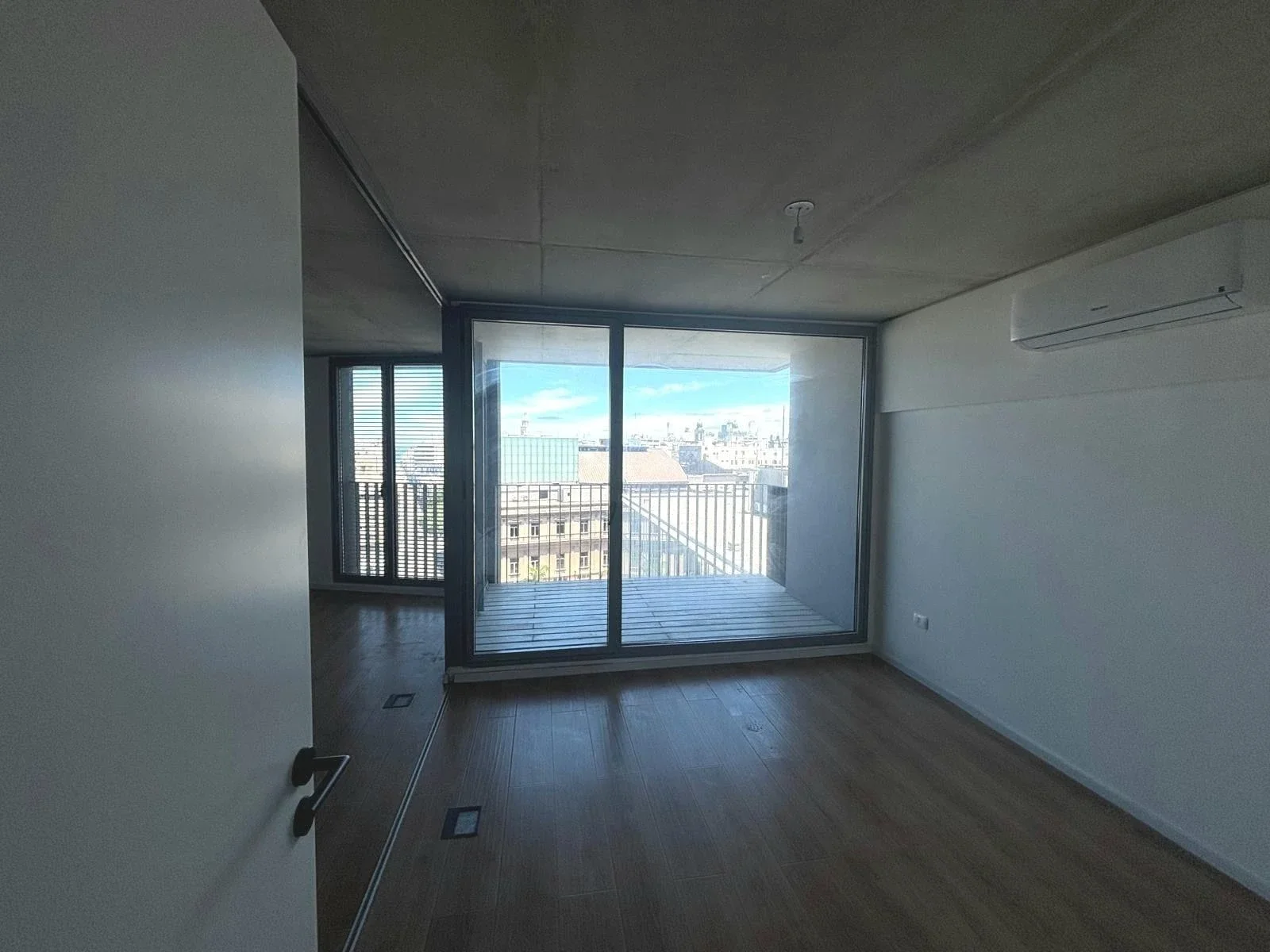 ALQUILER APARTAMENTO DOS DORMITORIOS, 2 BAÑOS, BALCÓN, PISCINA CENTRO - Imagen 2