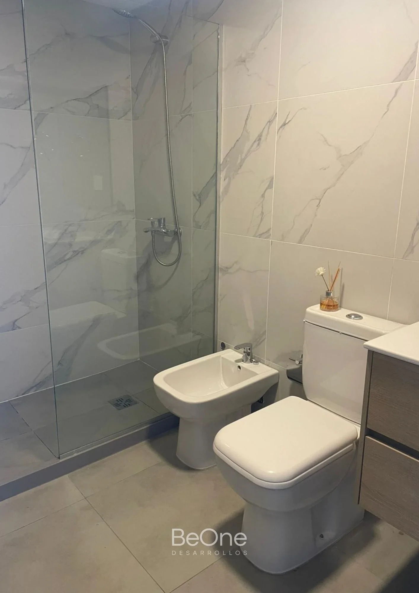 ALQUILER APARTAMENTO 1 DORMITORIO, GARAJE, AMPLIOS ESPACIOS DE ENTRENAMIENTO - Imagen 4