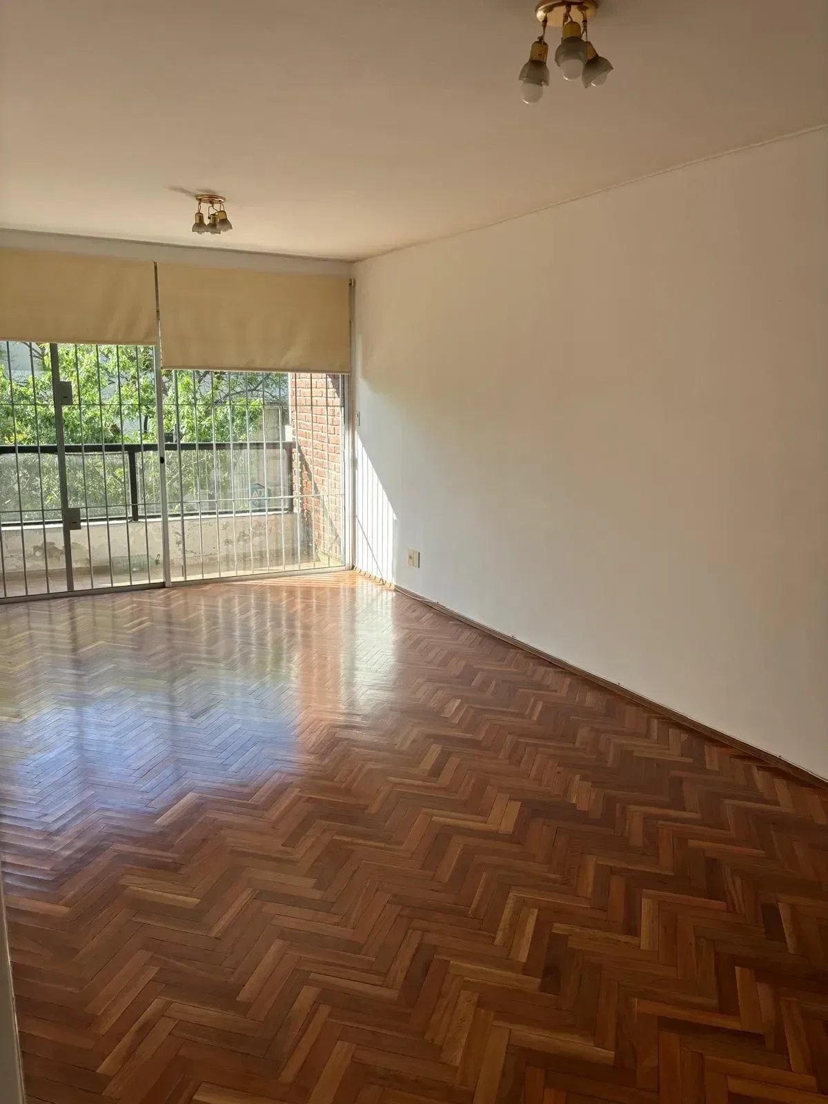 Apartamento en alquiler c/ cochera en Pocitos Nuevo - Imagen 1