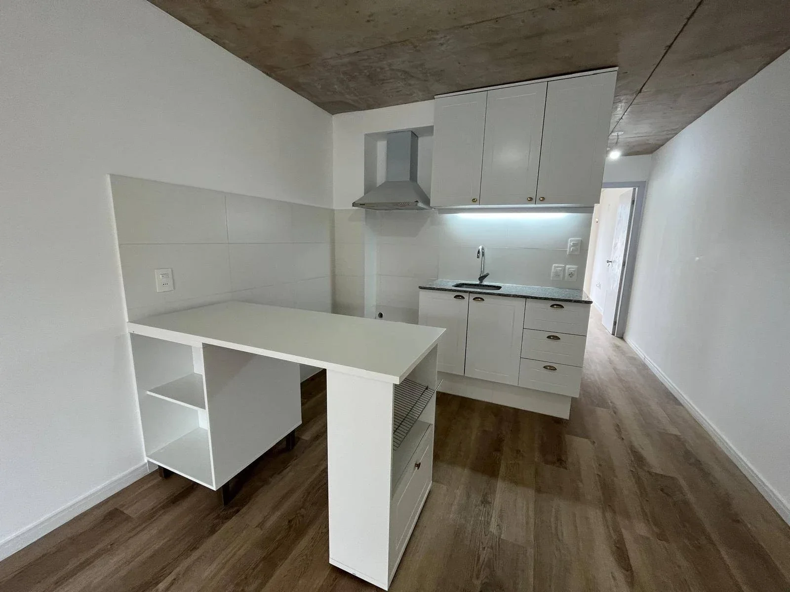 VENTA APARTAMENTO UN DORMITORIO A ESTRENAR, AMPLIA TERRAZA 35m2 - Imagen 4